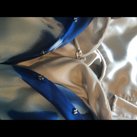 BCBG MAXAZARIA BLUE GOWN SIZE 4 - Picture 4 of 8